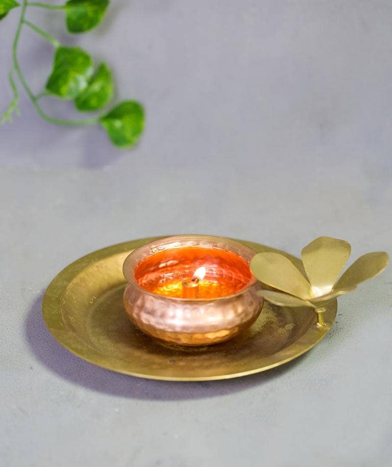 Hammered Flower Lamp