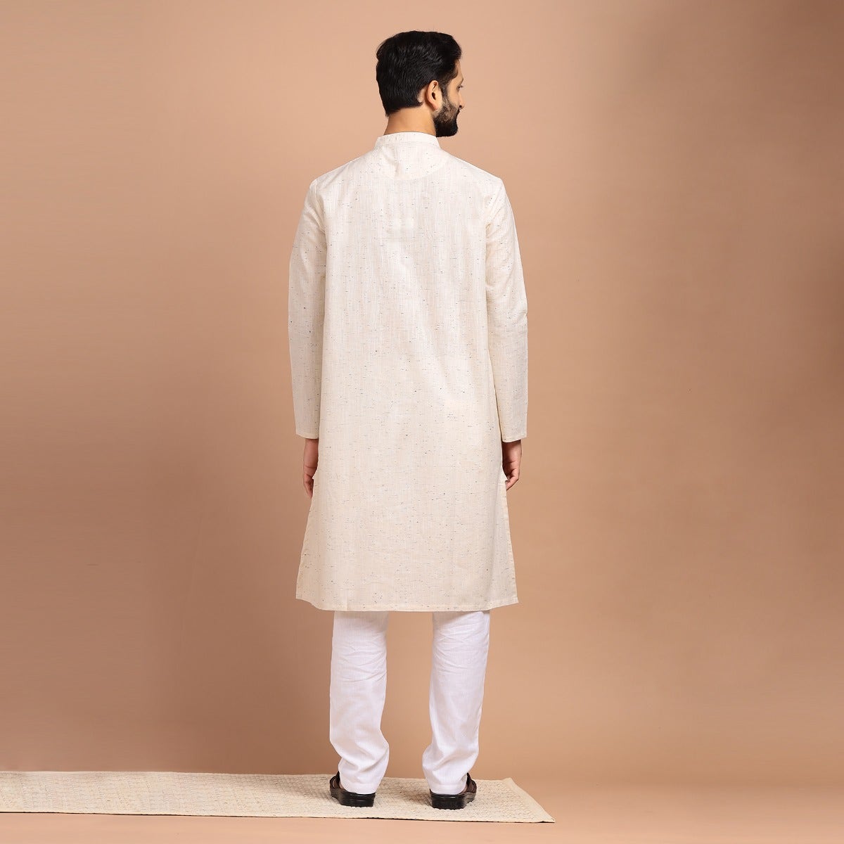 Yarn Dyed Full Sleeve Slub Cotton Kurta - Ecru