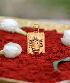 Linga Bhairavi 22Kt Gold 8g Pendant, Sandal (Consecrated)