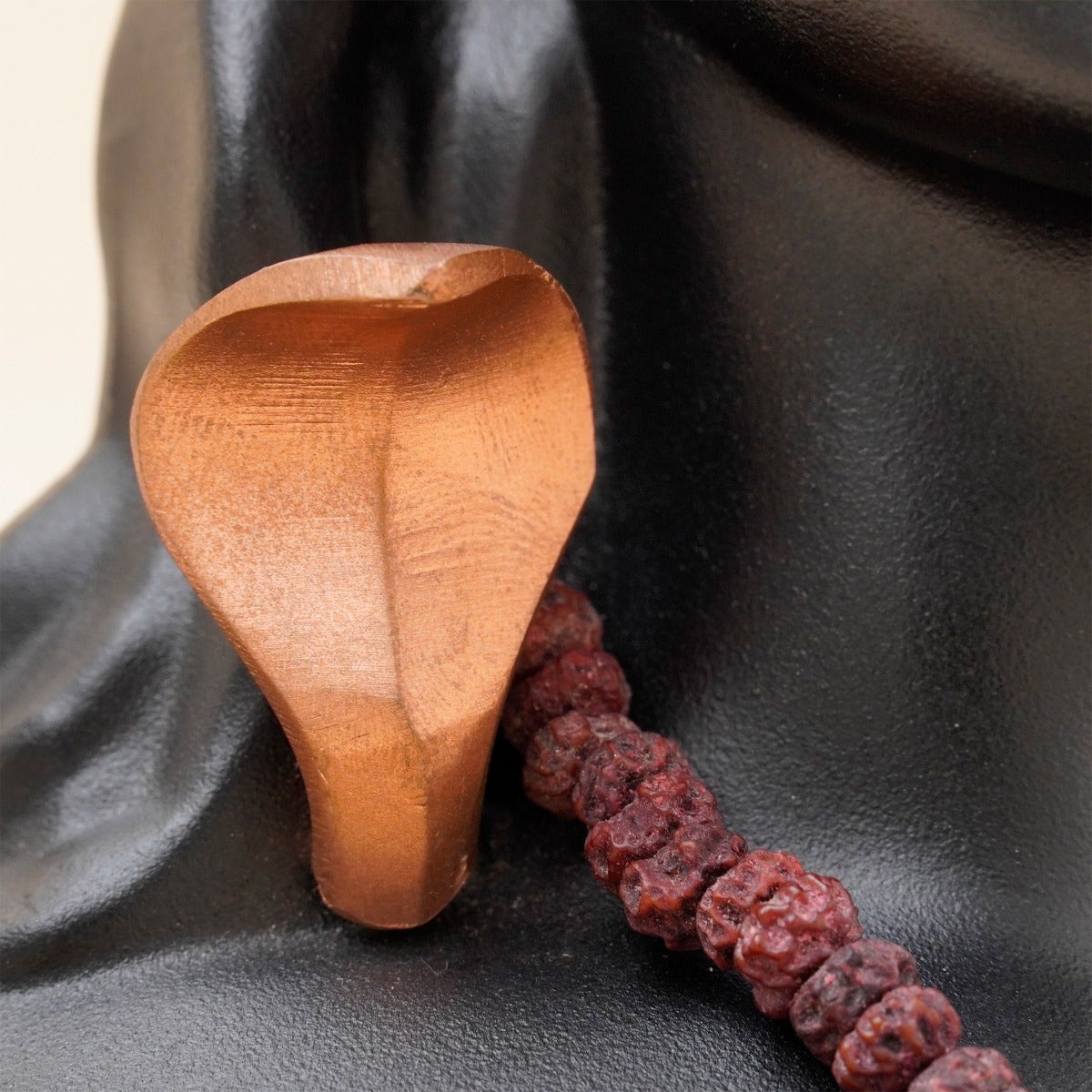 Adiyogi Statue with consecrated linga, 6 inch in height