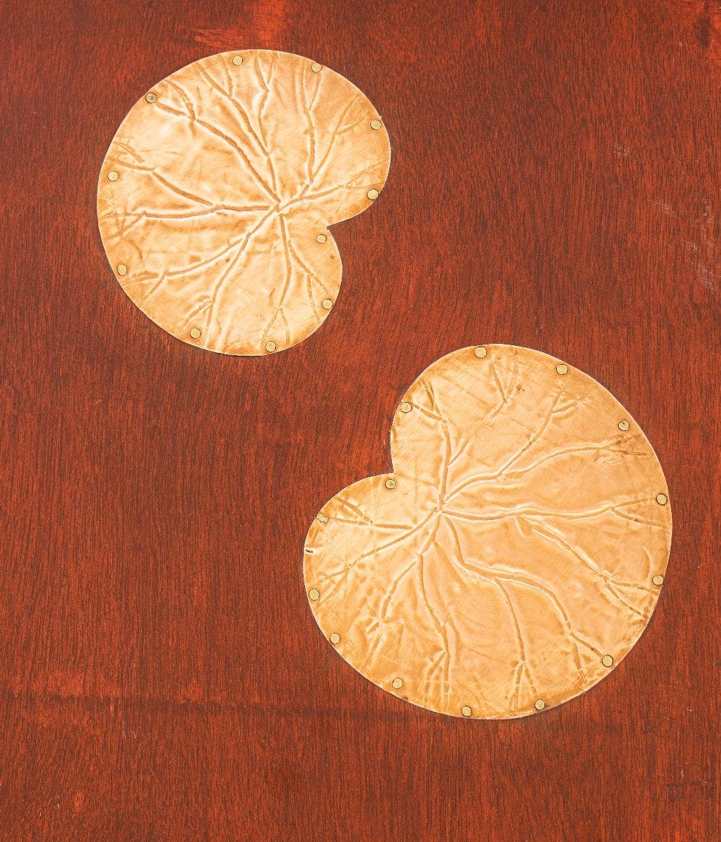 Low side table with copper lotus leaves - Small