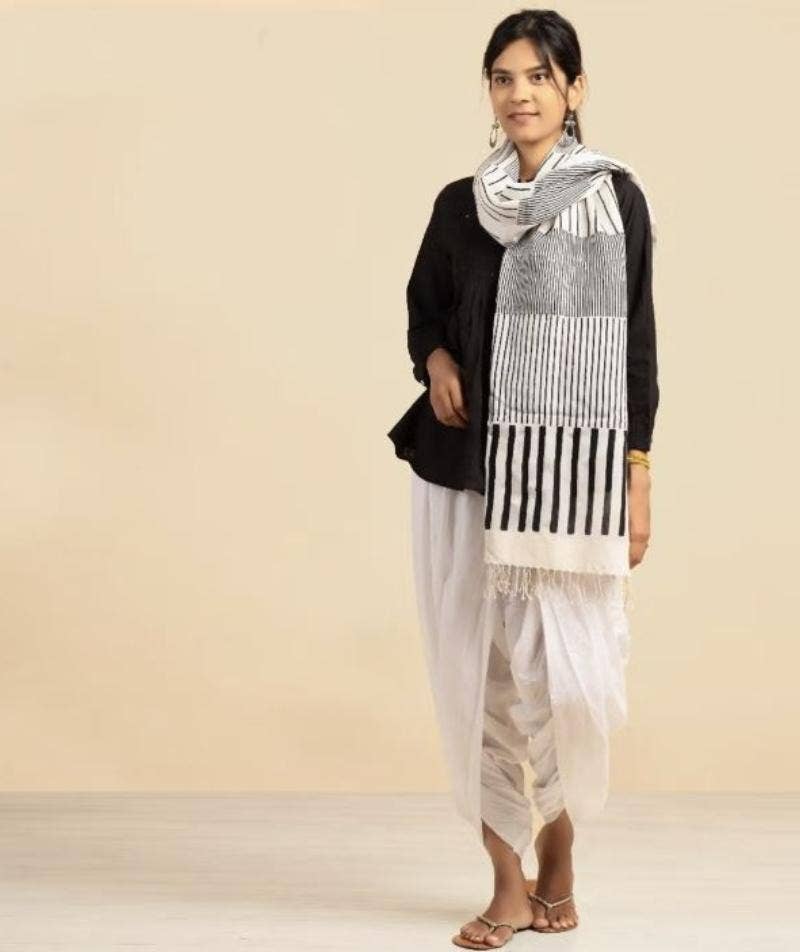 Shawl- White. A festive gift.