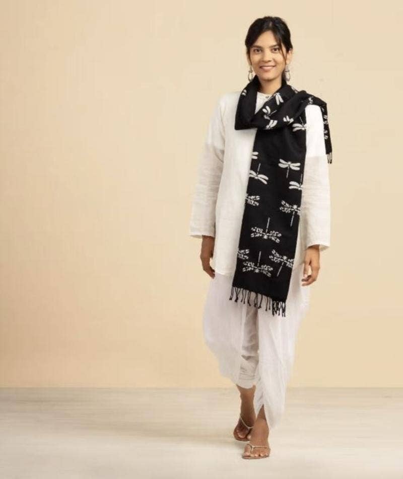 Shawl- Black. A festive gift.