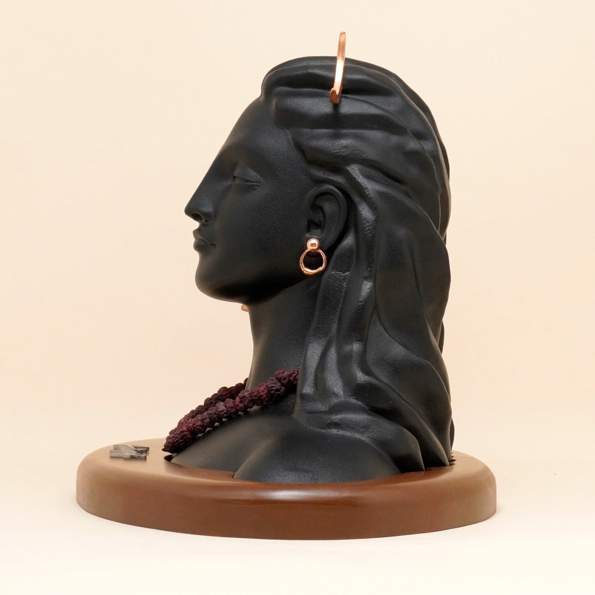 Adiyogi Statue with consecrated linga, 6 inch in height