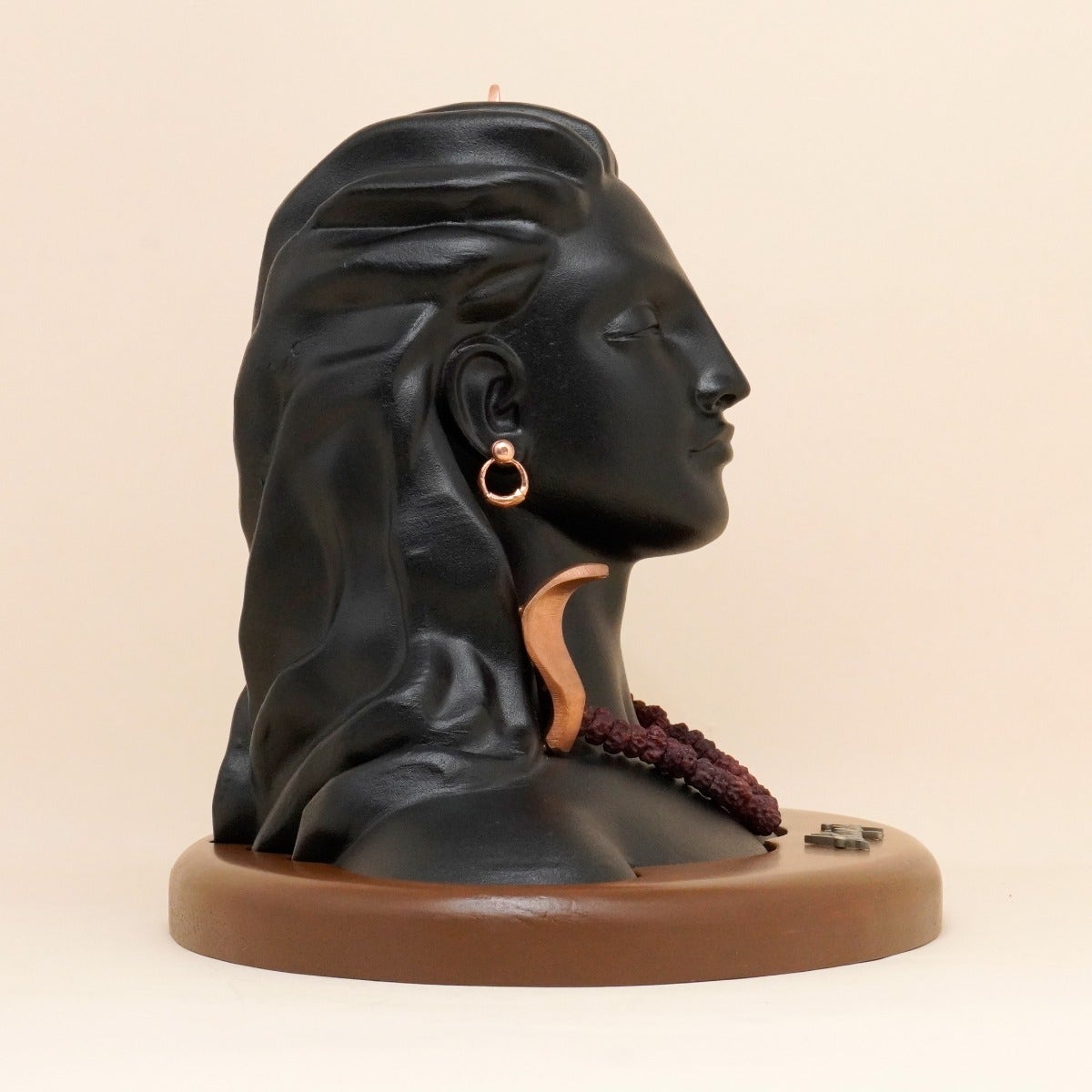 Adiyogi Statue with consecrated linga, 6 inch in height
