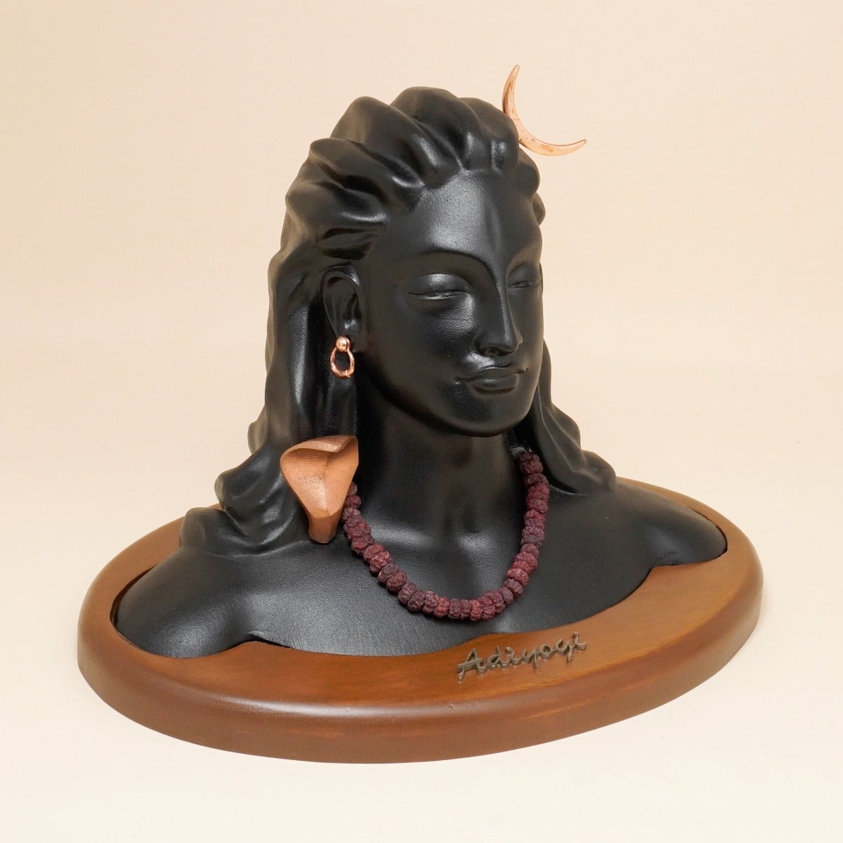 Adiyogi Statue with consecrated linga, 6 inch in height