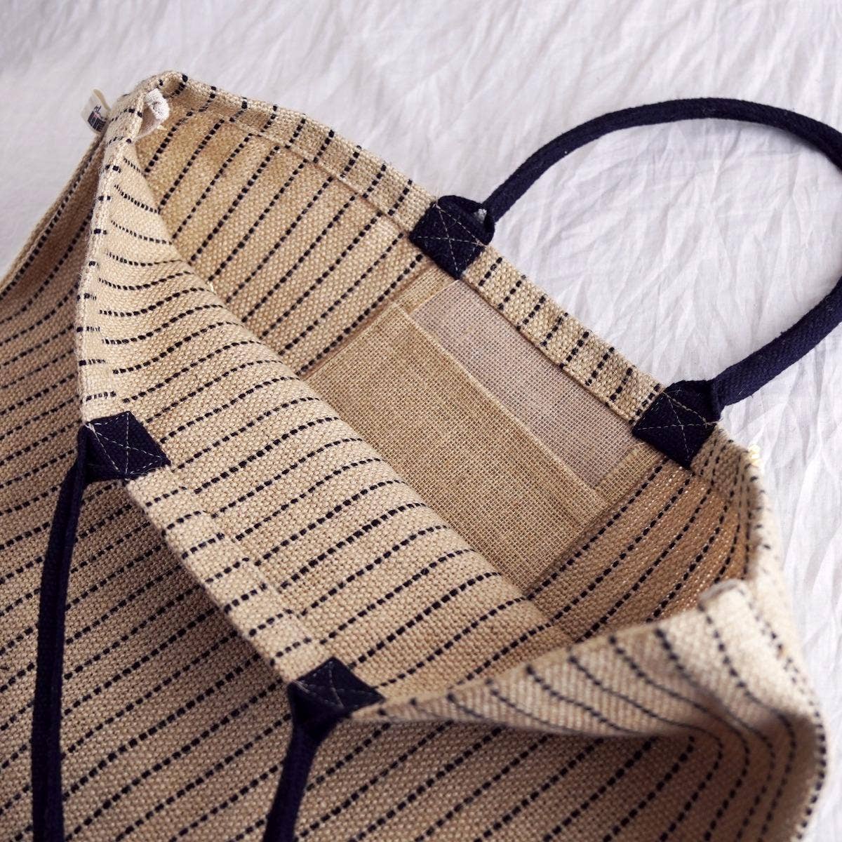Natural canvas jute bag with reinforced handles
