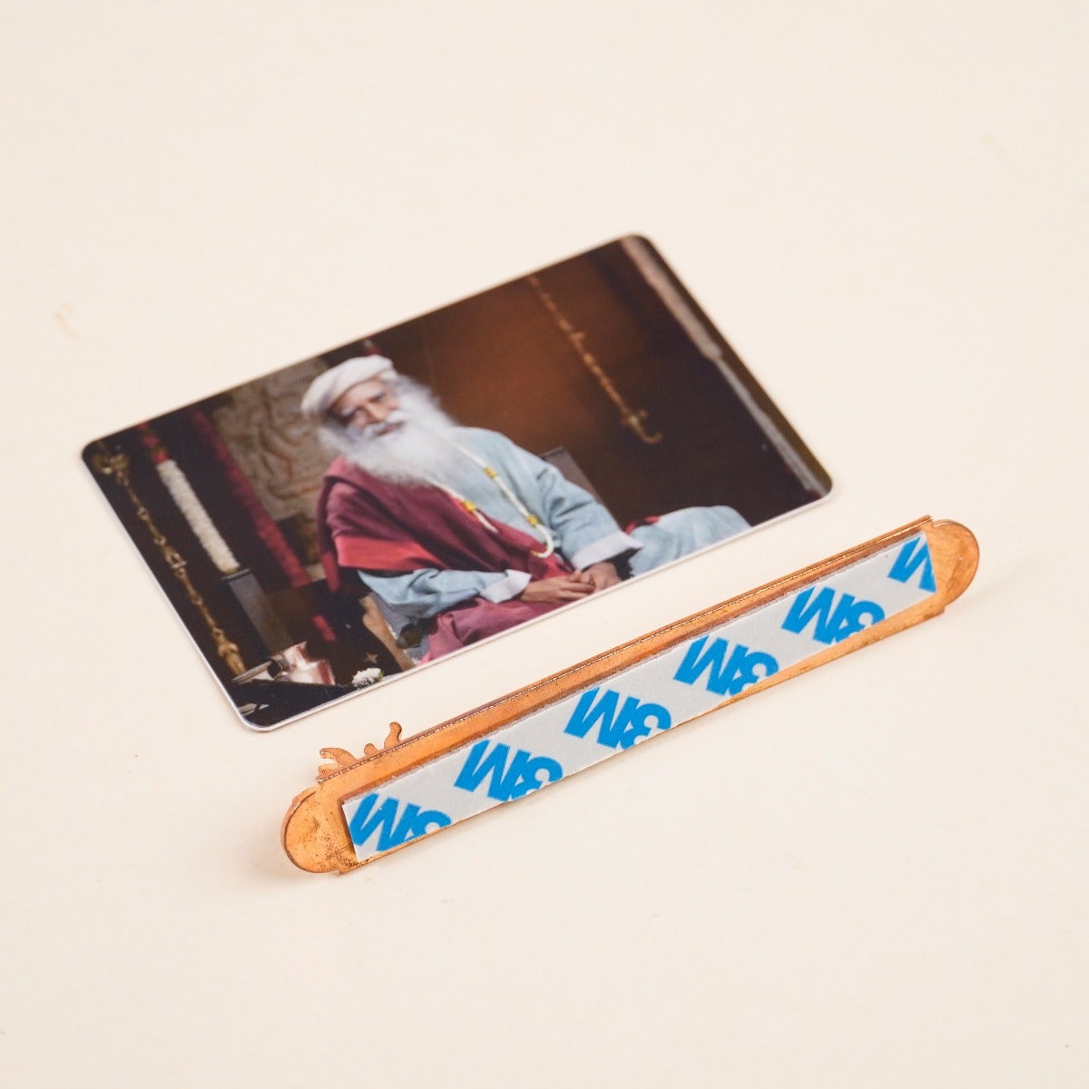 Sadhguru / Dhyanalinga Two-sided Car Photo Stand