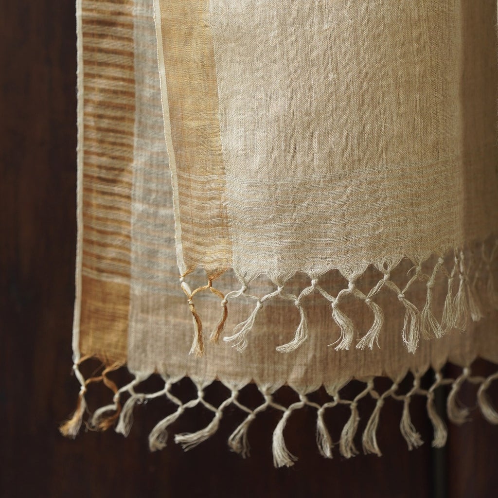  Hand woven linen stole with zari pallu and border- BRONZE