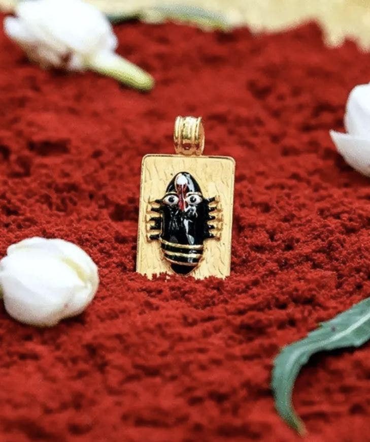 Linga Bhairavi 22kt Gold Pendant (Consecrated), Black