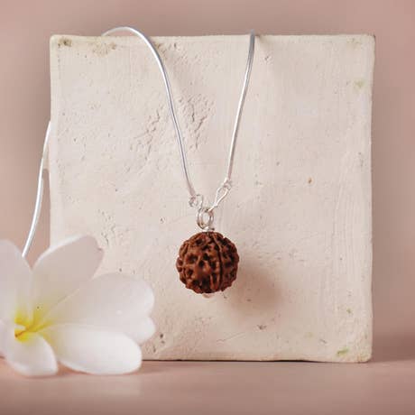 Adiyogi Rudraksha With Silver Chain