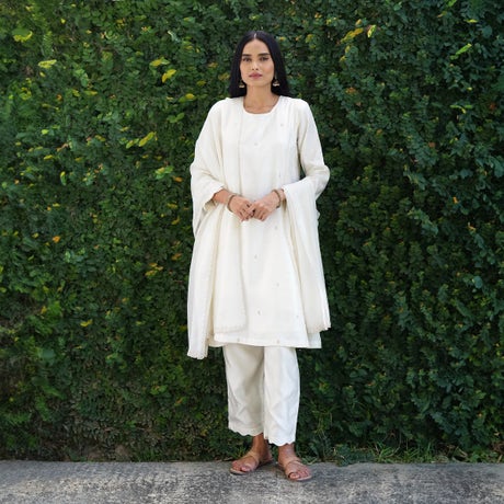 Round neck Panelled Kurta SET with scalloped sleeves and pants