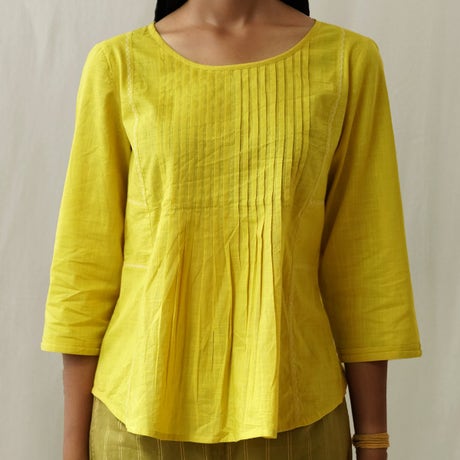 Solid dyed slub cotton top with pleats - mustard