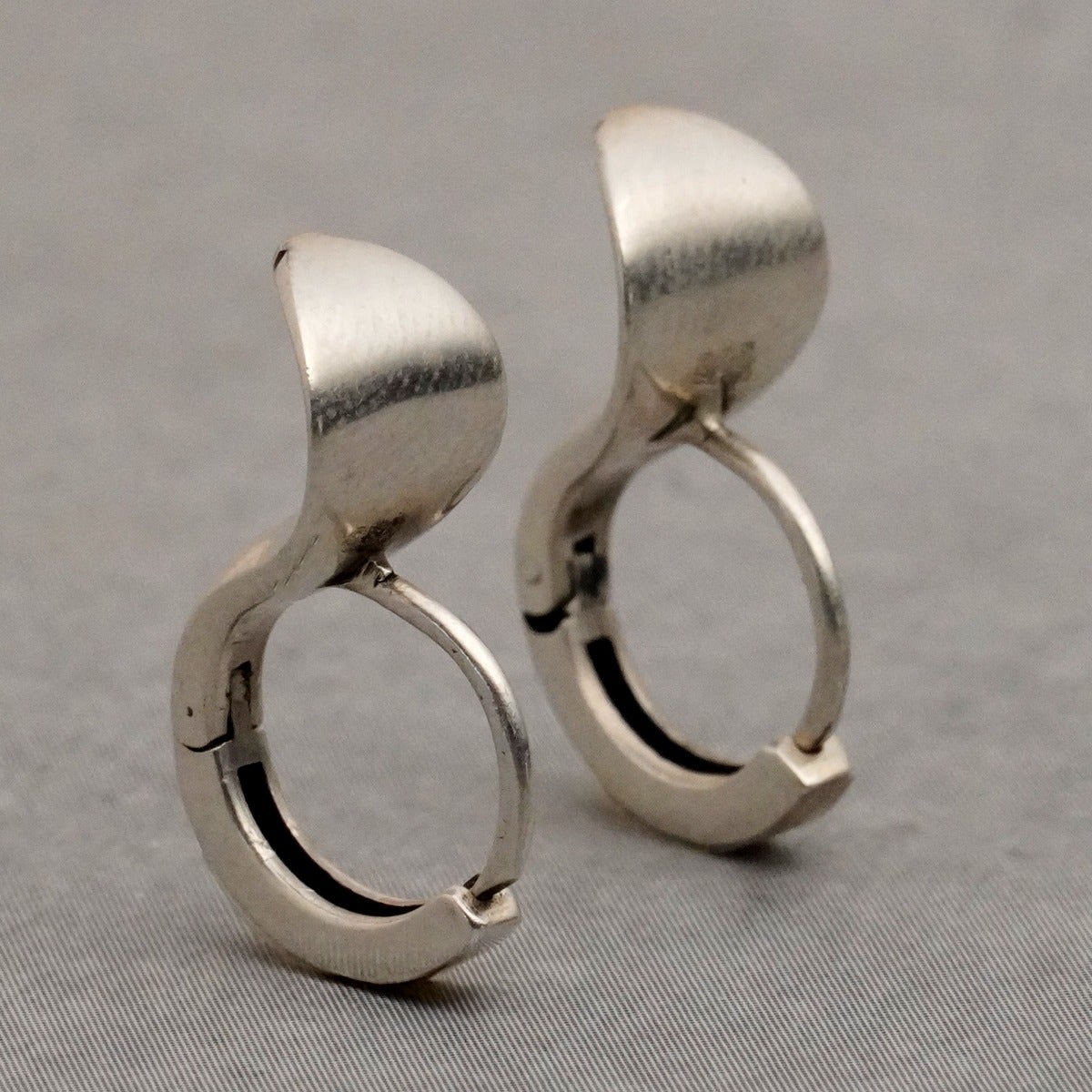 Silver Sarpa earring - 92.5 Sterling Silver 