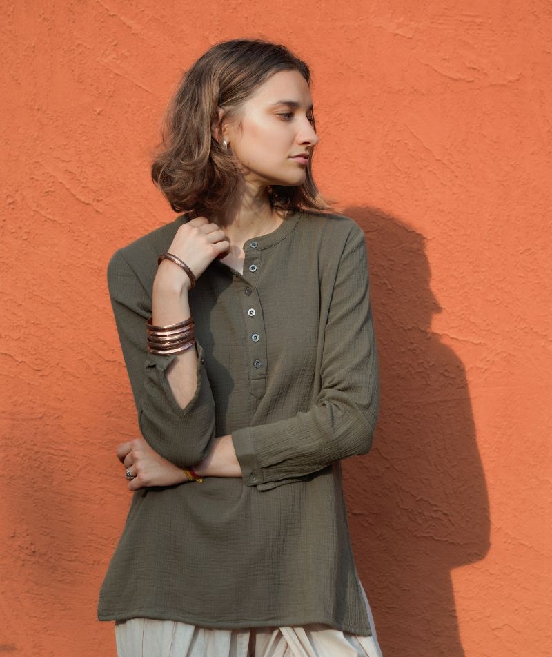 アパルトモンGOOD GRIEF! ROUGH-COT HENLEY Dark Olive Relaxed Henley for Women