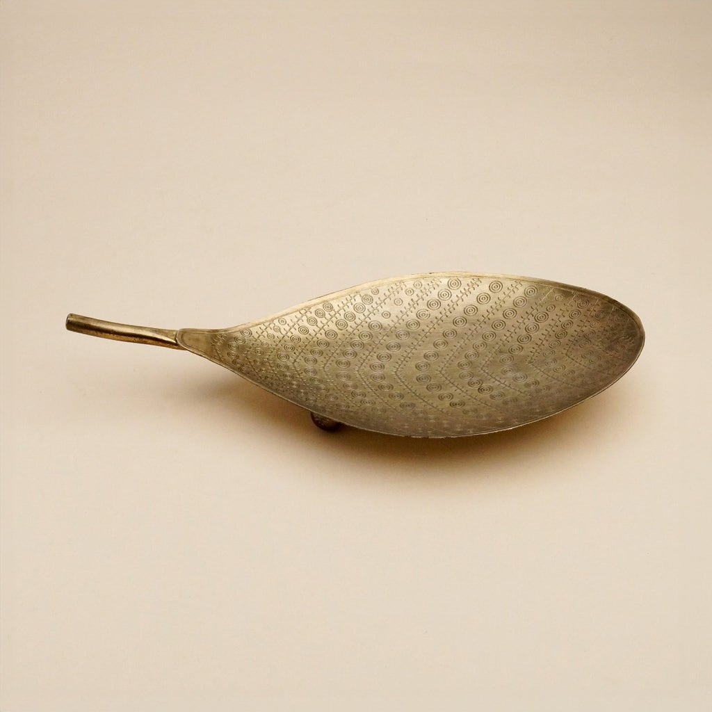 Leaf shaped etched platter