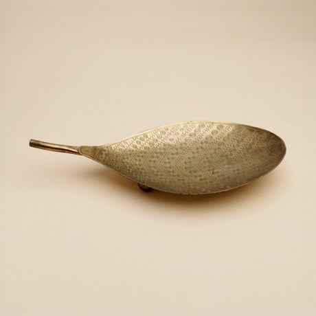 Leaf shaped etched platter