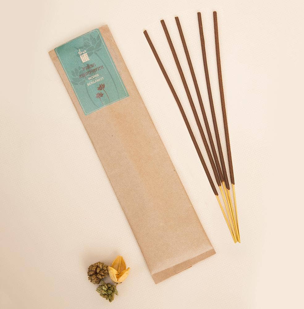 Hand rolled Bergamot Incense/Agarbatti (Pack of 10 sticks). Chemical and toxin free. Natural herbs, roots & essential oils.