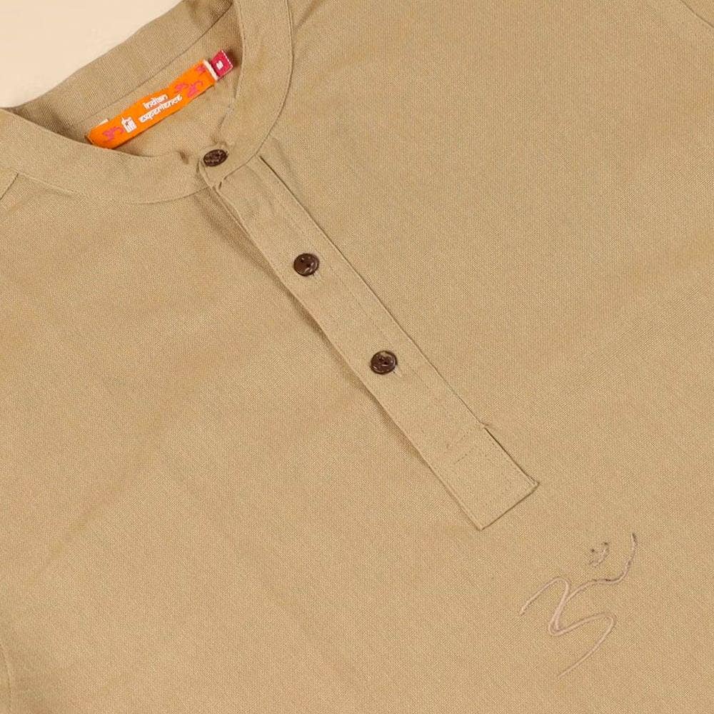 Men’s 100% organic cotton kurta with embroidered (Beige) "Aum". Short sleeved short kurta. Relaxed fit.
