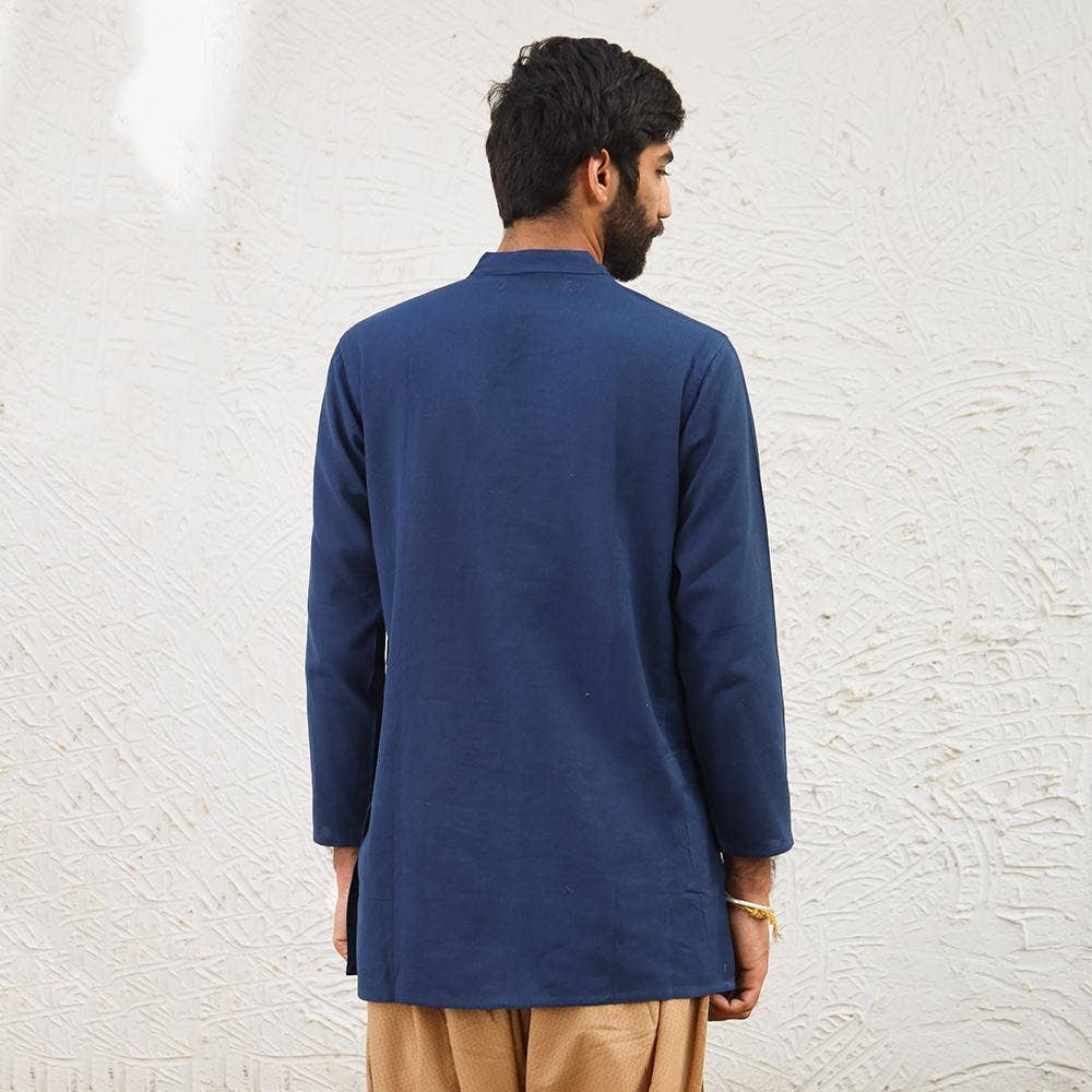 Men’s 100% organic cotton kurta with embroidered (Navy) "Aum". Long sleeved short kurta. Relaxed fit.