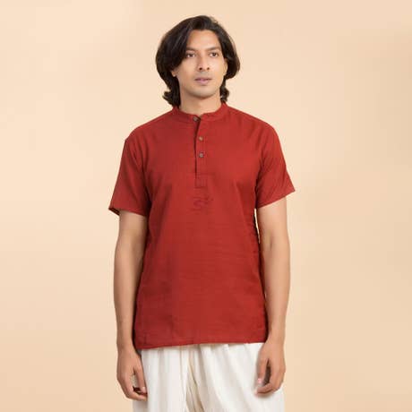 Men’s 100% organic cotton kurta with embroidered (Maroon) "Aum". Short sleeved short kurta. Relaxed fit.