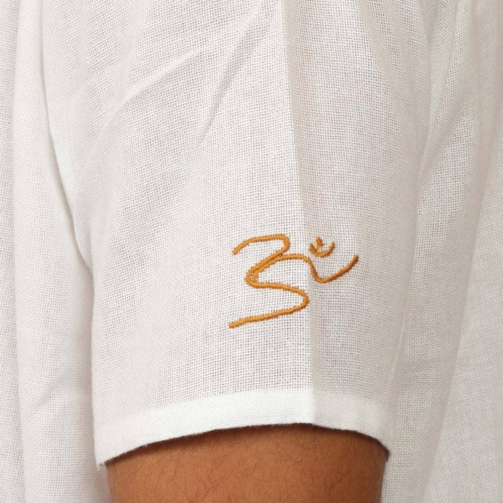 Men’s 100% organic cotton kurta with embroidered (White) "Aum". Short sleeved short kurta. Relaxed fit.