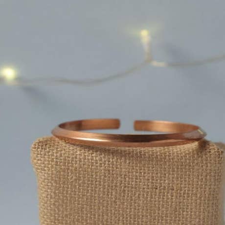 Slim copper cuff. Traditional kada design. Made of pure copper