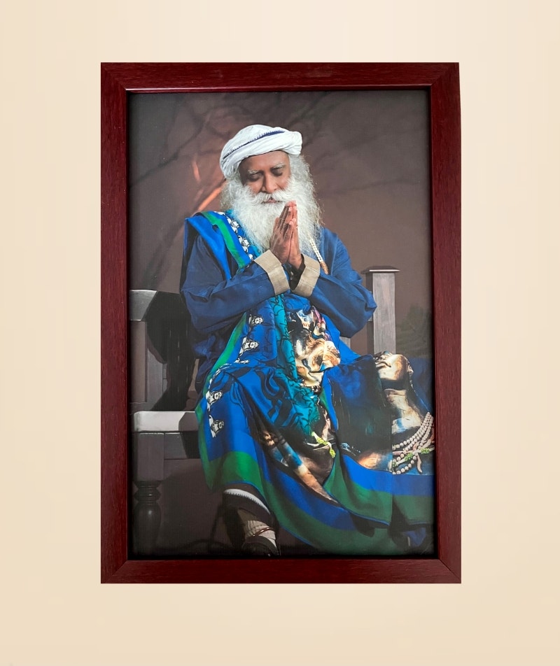 Sadhguru Photo Namaskaram-12x18