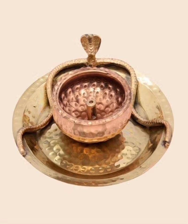 Hammered Lamp With Snake