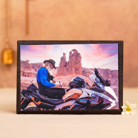 Sadhguru Photo (4x6)