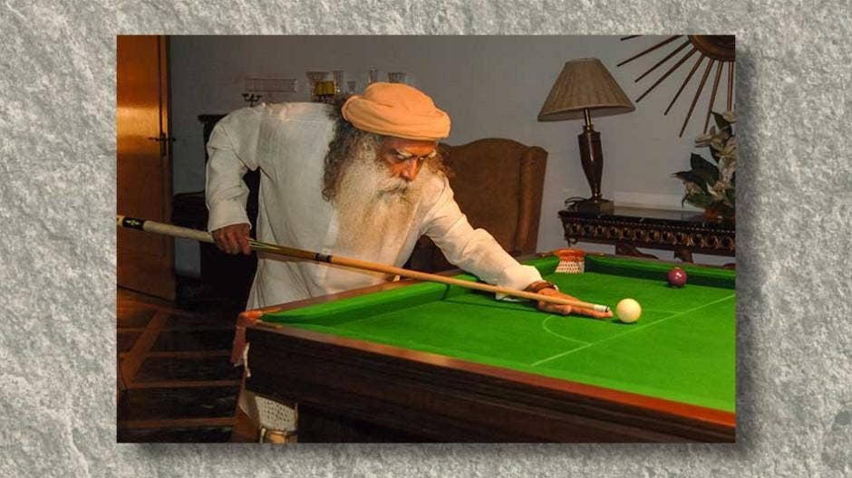 Sadhguru 01 - 12" x 18"
