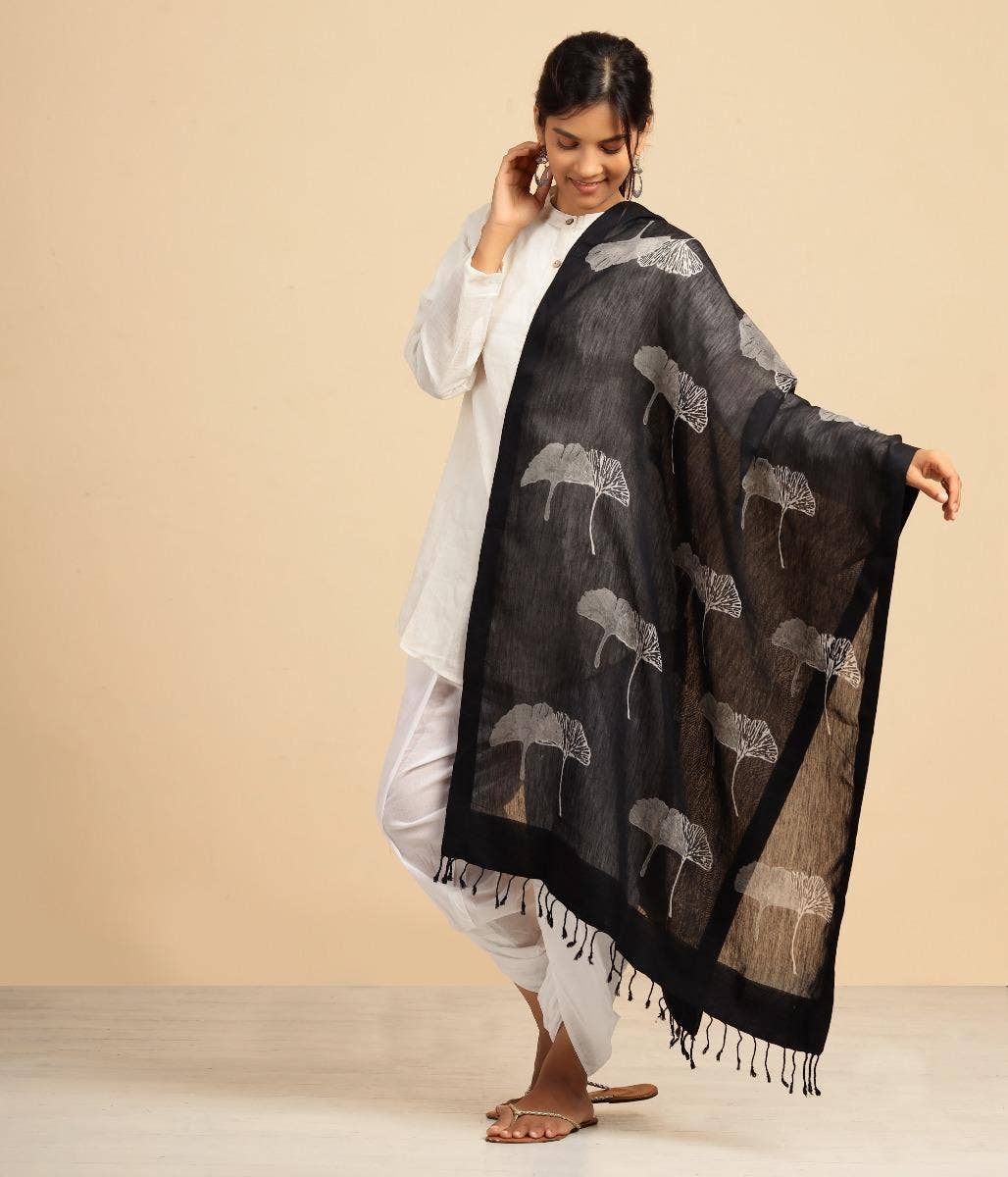 Shawl- Black color. A festive gift.