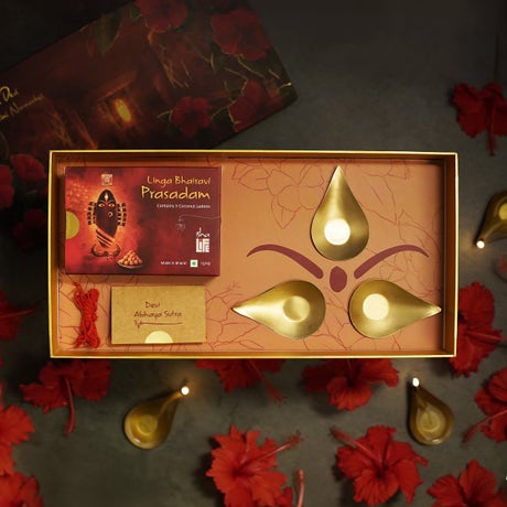 Devi Trinetrini Gift Set