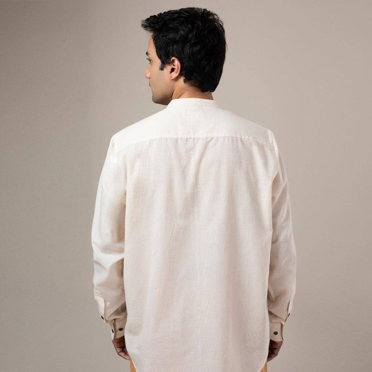 Fine Cotton Lightweight Houndstooth Shirt - Beige